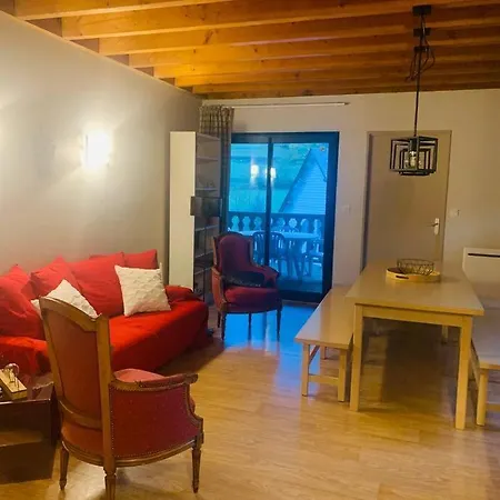 Chaleureux Chez Nadege Et Raphael * 阿雷奥